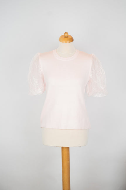 Roze truitje met kanten mouwtje