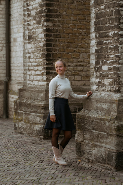 Donkerblauw klokkend bouclé rokje