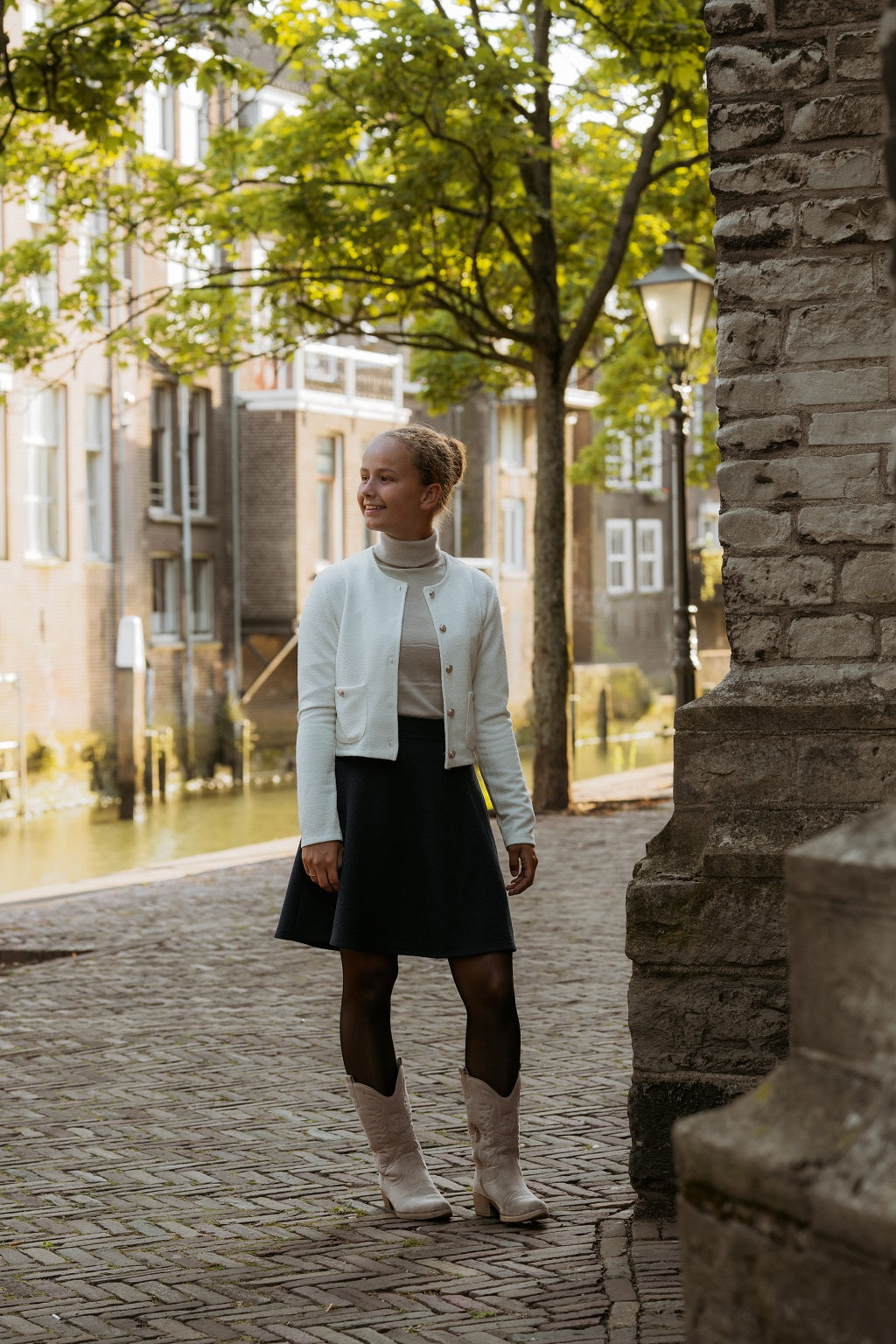 Donkerblauw klokkend bouclé rokje