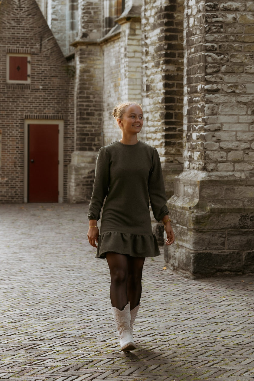 Groen bouclé jurkje