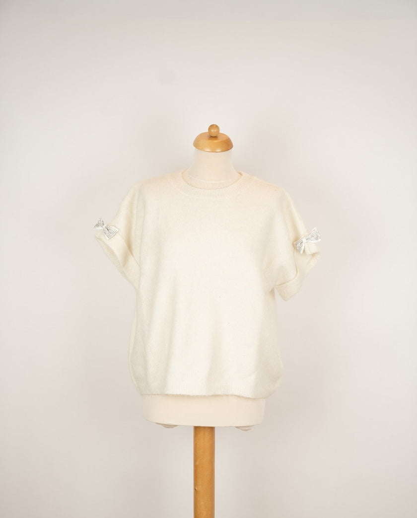 Zandkleur truitje met strik