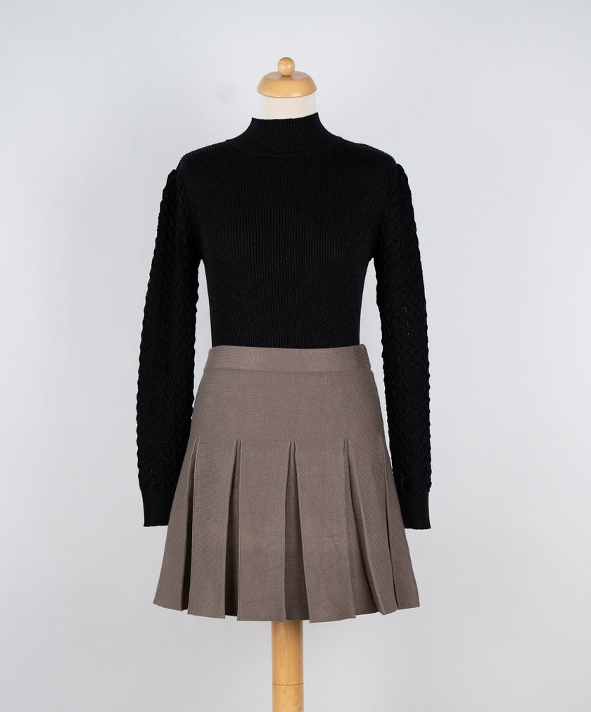 Bruin gebreid plooirokje