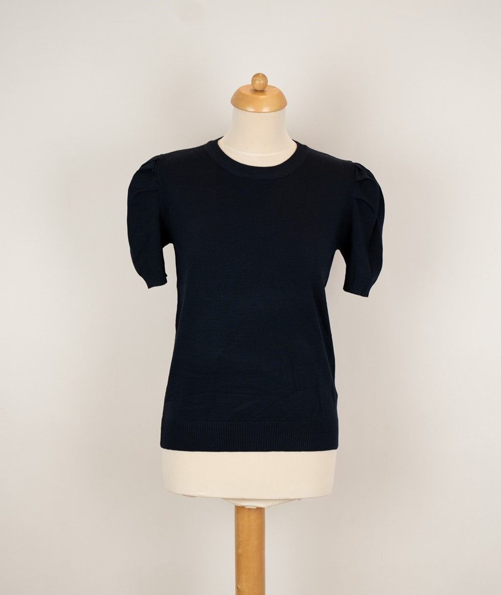 Donkerblauw truitje met pofmouwtje