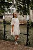 Lichtbeige jurkje  met 3/4 mouw