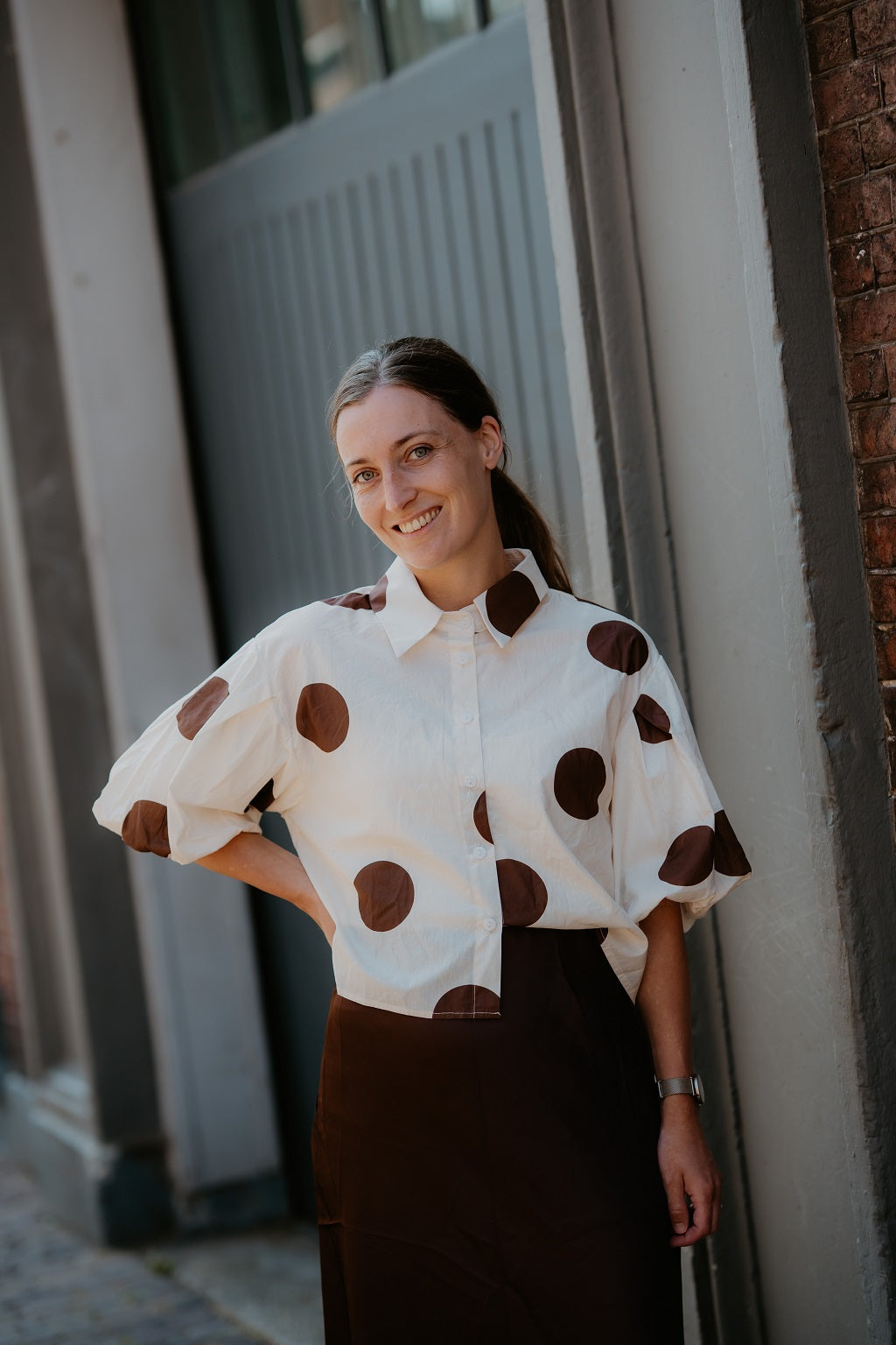 Crème blouse met bruine stippen