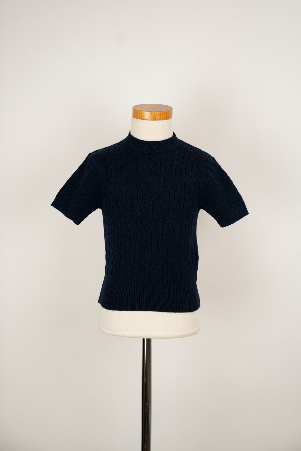 Donkerblauw kabeltruitje