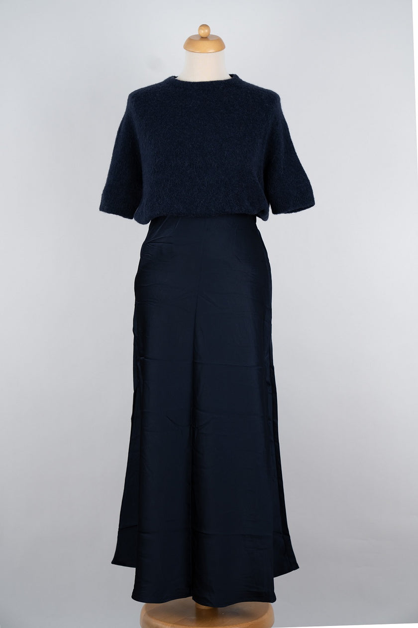 Donkerblauwe silk-look rok