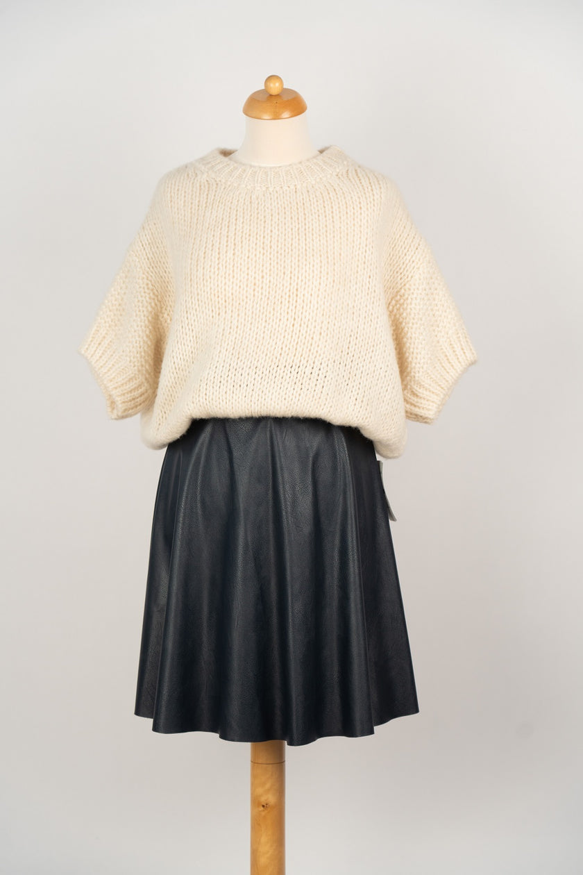 Donkerblauwe klokkende lederlook rok