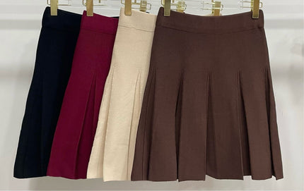 Zandkleur gebreid plooirokje