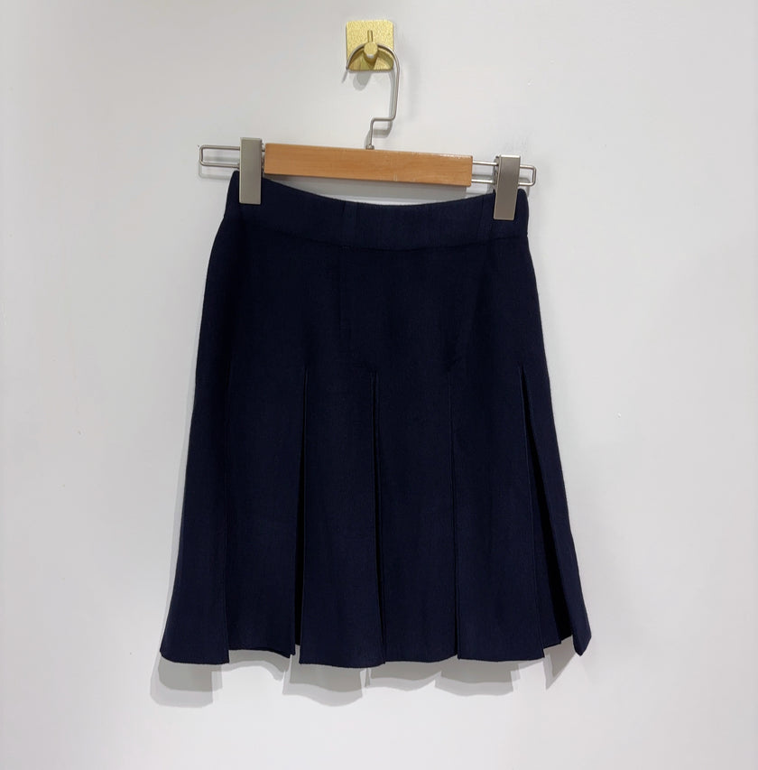 Donkerblauw gebreid plooirokje