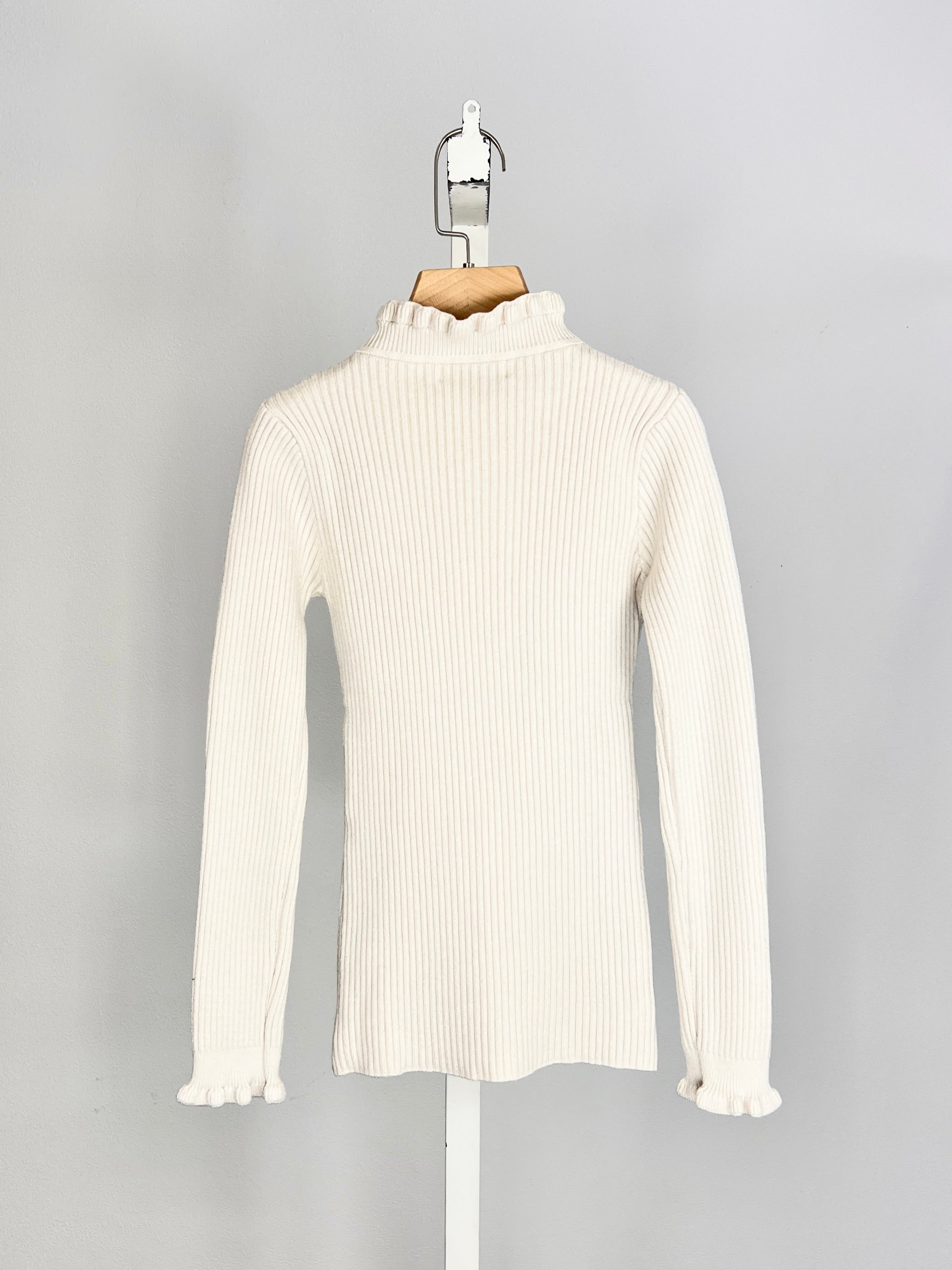 Zand gebreid truitje