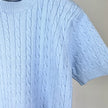 Lichtblauw kabeltruitje