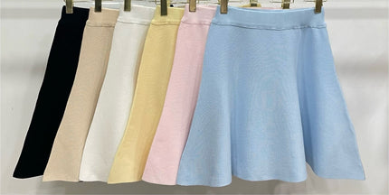 Beige gebreid klokkend rokje