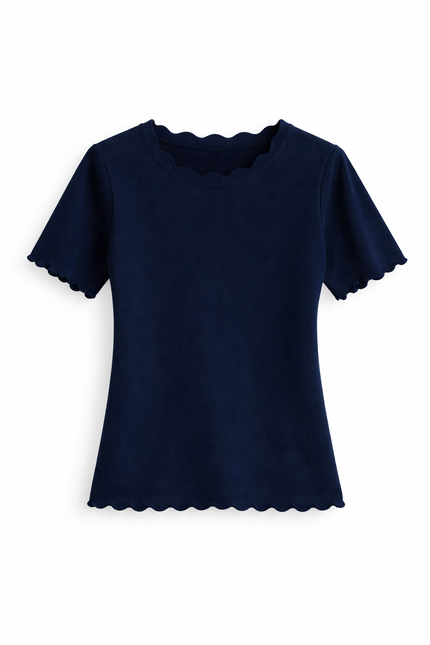 Donkerblauw truitje met schulpdetails