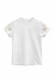 Wit shirtje met beige details