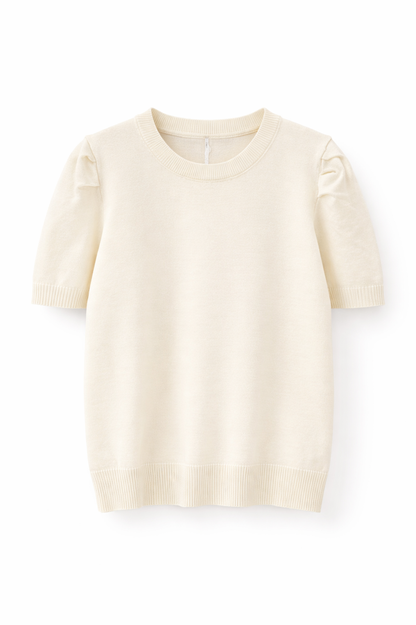 Offwhite truitje met pofmouwtje