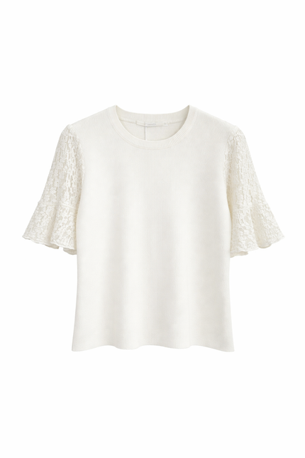 Offwhite truitje met kanten mouwtje