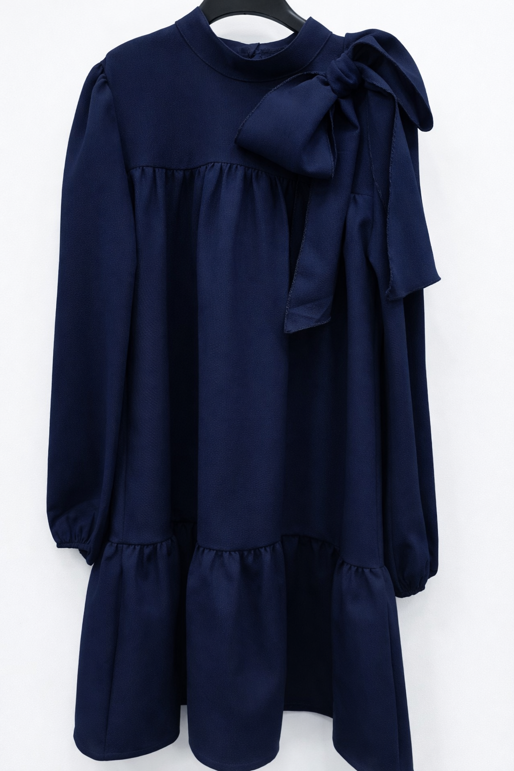 Donkerblauwe jurk met strik, lange mouw