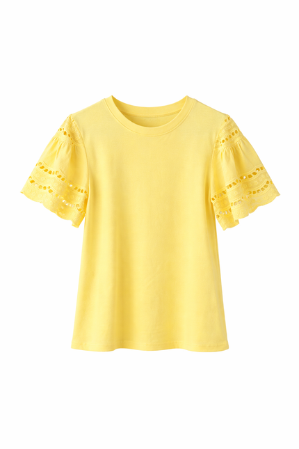Geel shirt met broderie mouwtje
