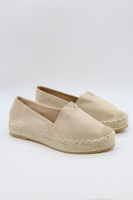 Beige espadrilles