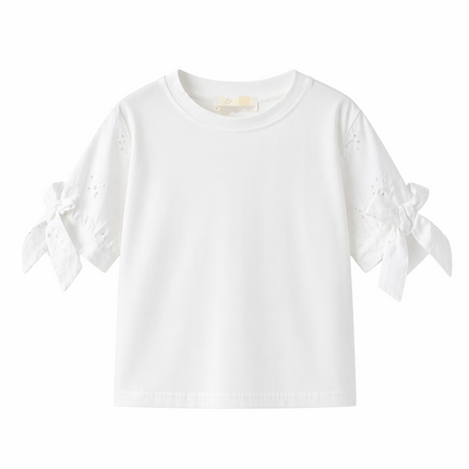 Wit shirtje met broderie mouwtjes