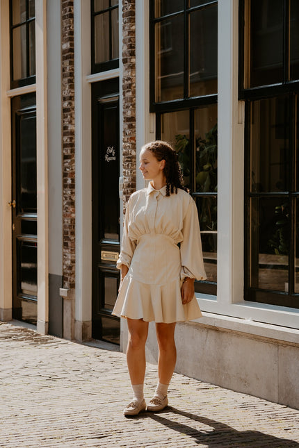Beige jurk