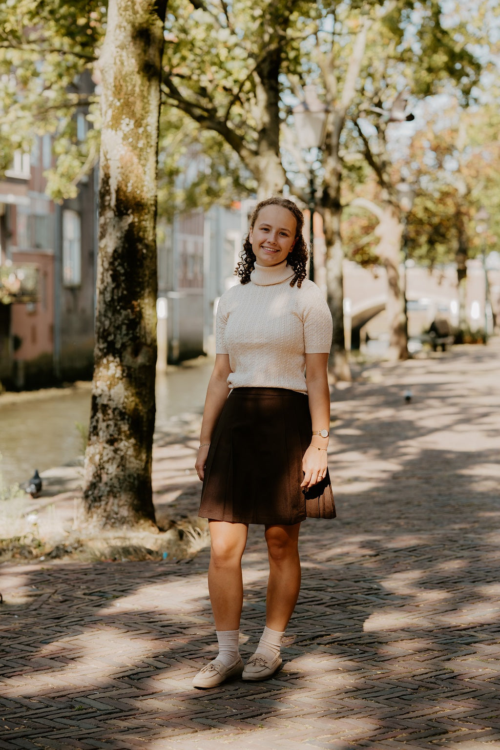 Beige col, korte mouw