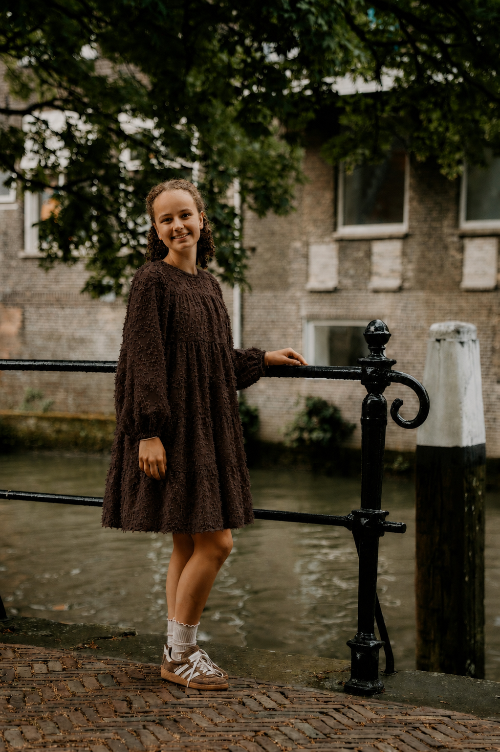 Bruin jurkje, lange mouw